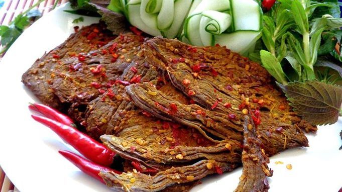 Máy sấy thịt bò khô xoay 12 khay Việt Nam